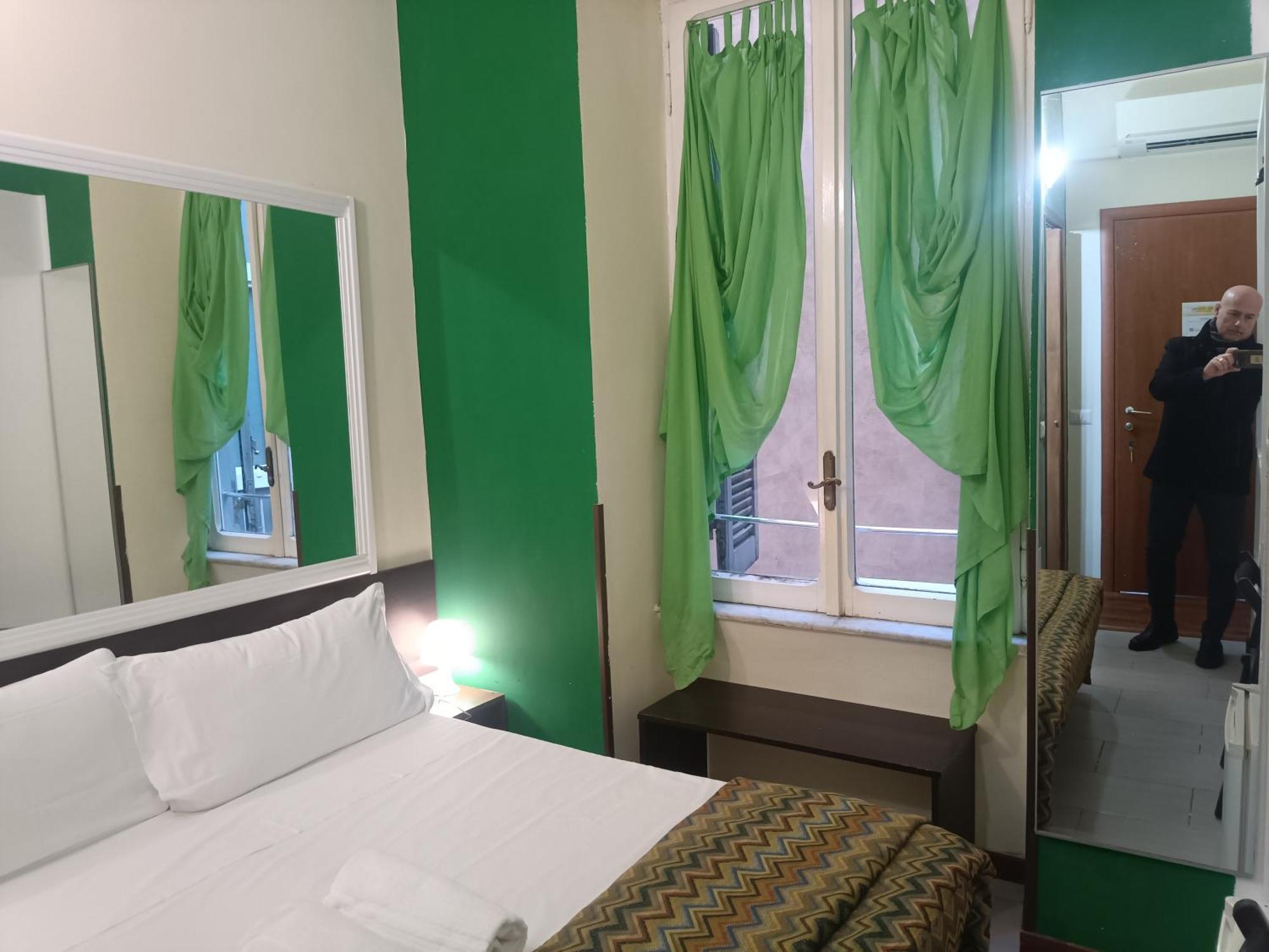 Enjoy Roma Bed & Breakfast Ngoại thất bức ảnh