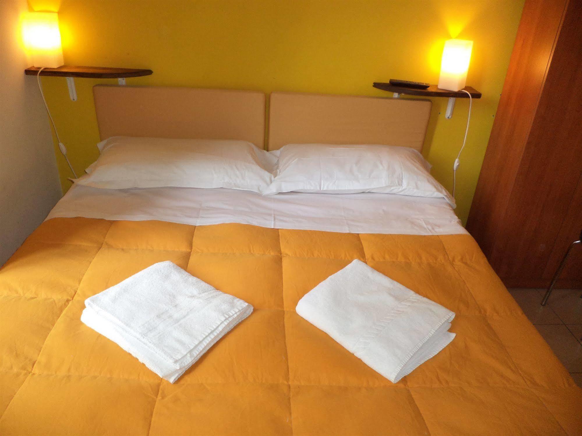 Enjoy Roma Bed & Breakfast Ngoại thất bức ảnh