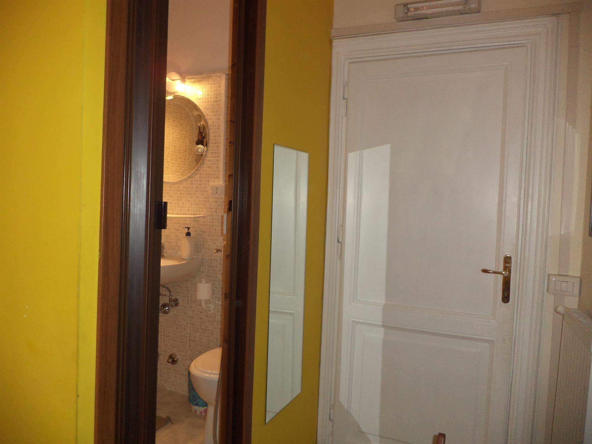 Enjoy Roma Bed & Breakfast Ngoại thất bức ảnh