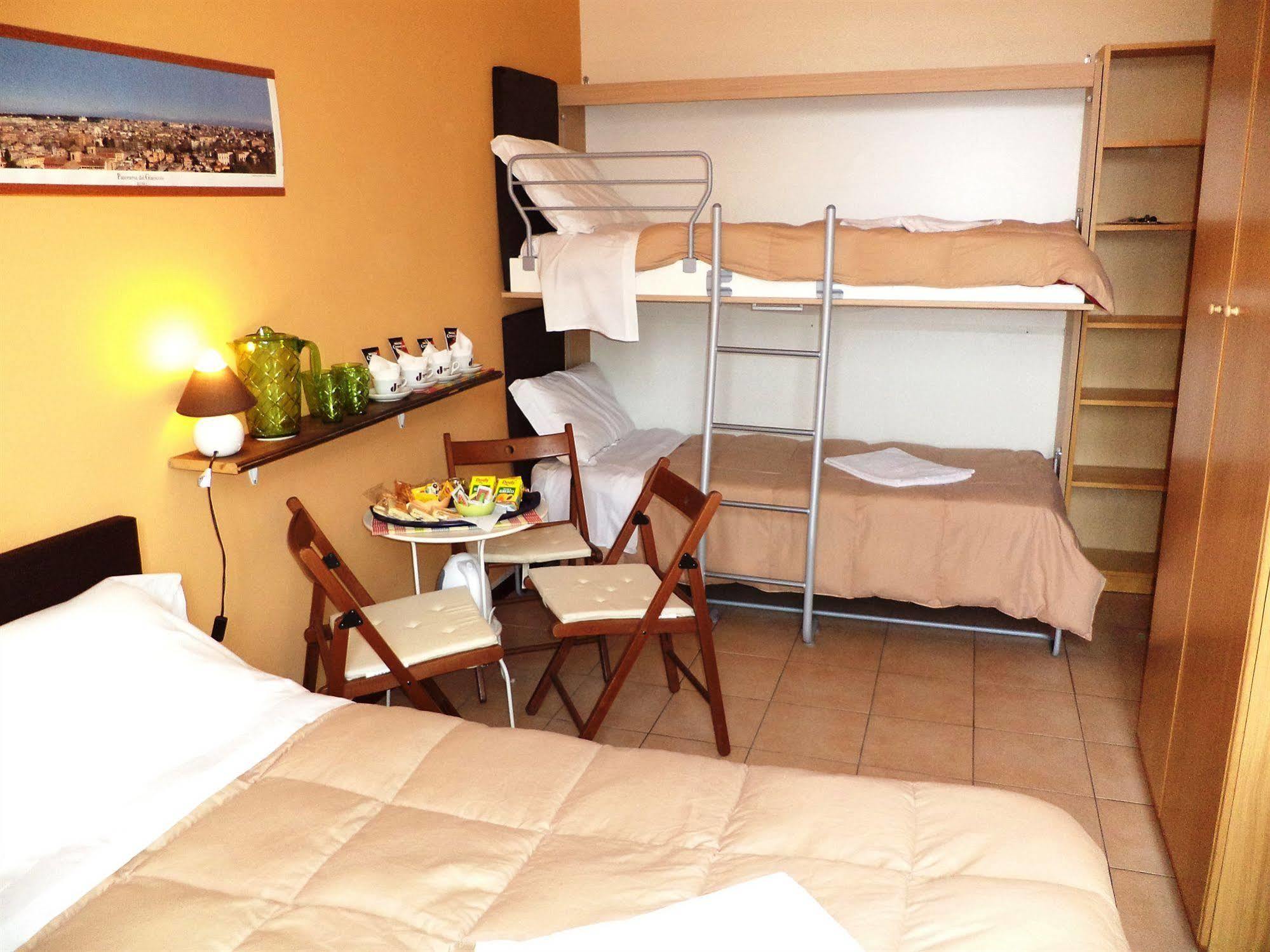 Enjoy Roma Bed & Breakfast Ngoại thất bức ảnh