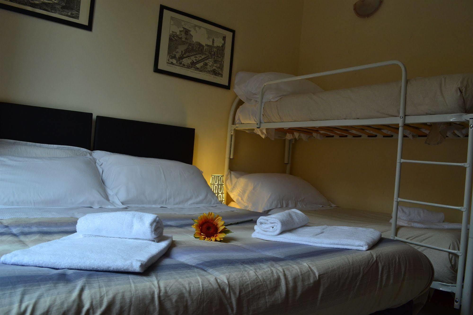 Enjoy Roma Bed & Breakfast Ngoại thất bức ảnh