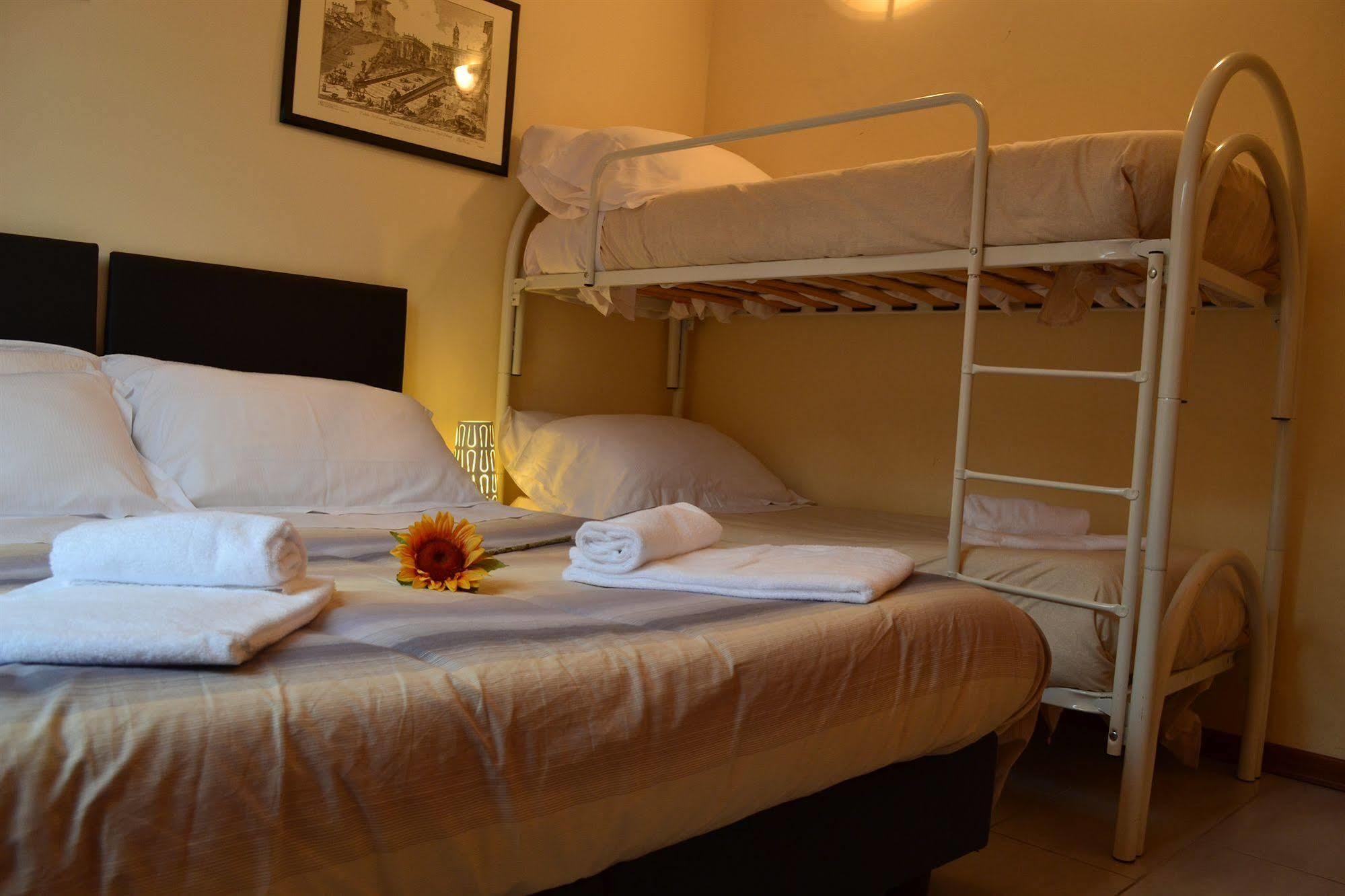 Enjoy Roma Bed & Breakfast Ngoại thất bức ảnh